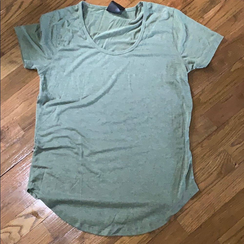 Women’s olive green “don’t sweat it” tee